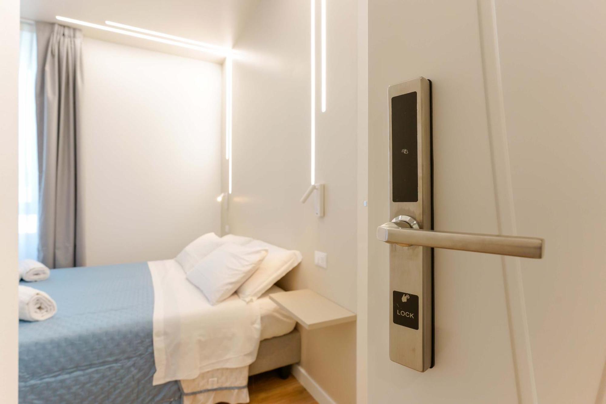 Aqua Comfort Rooms - Eja Sardinia Cagliari Bagian luar foto