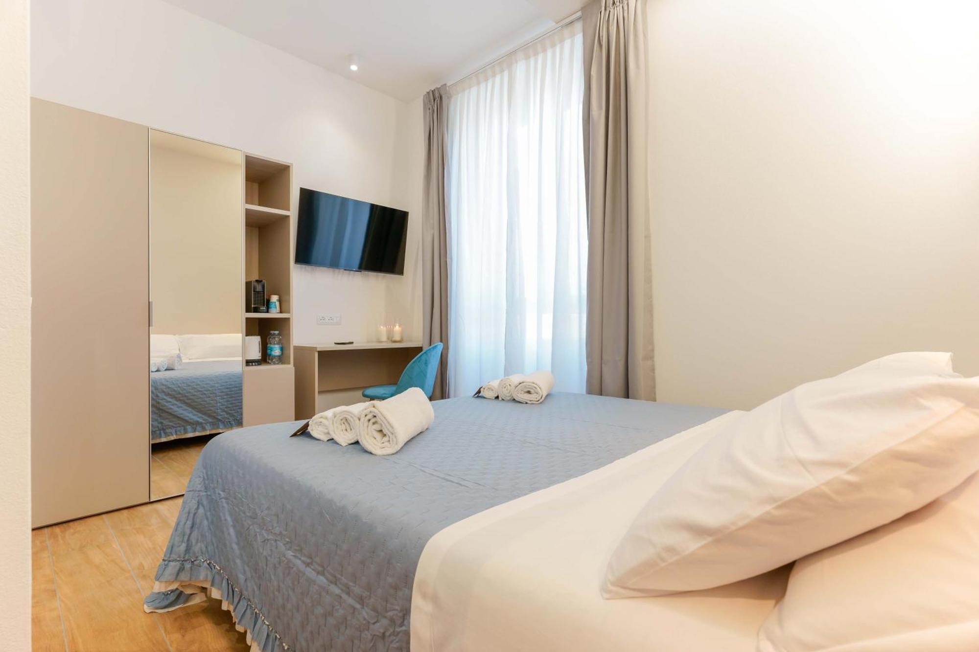 Aqua Comfort Rooms - Eja Sardinia Cagliari Bagian luar foto
