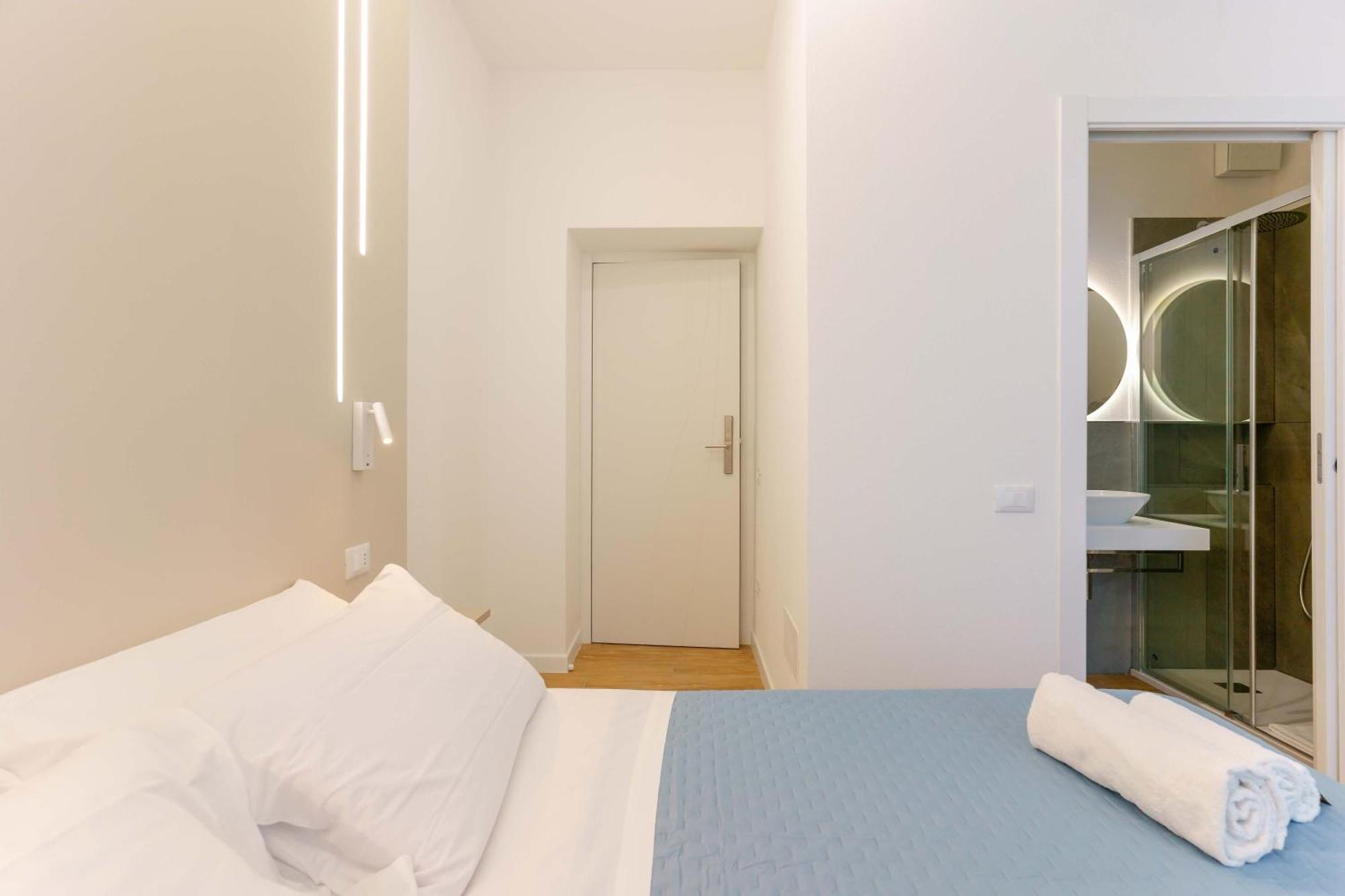 Aqua Comfort Rooms - Eja Sardinia Cagliari Bagian luar foto