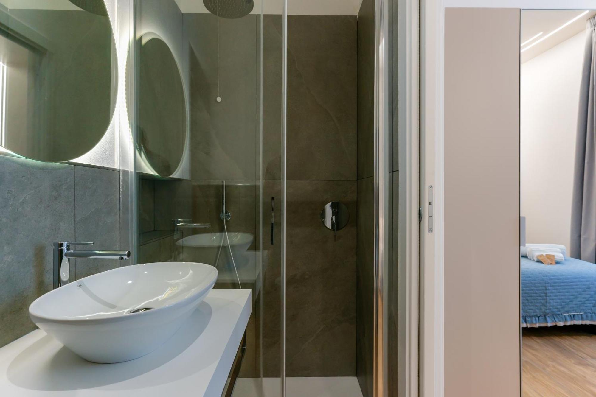 Aqua Comfort Rooms - Eja Sardinia Cagliari Bagian luar foto