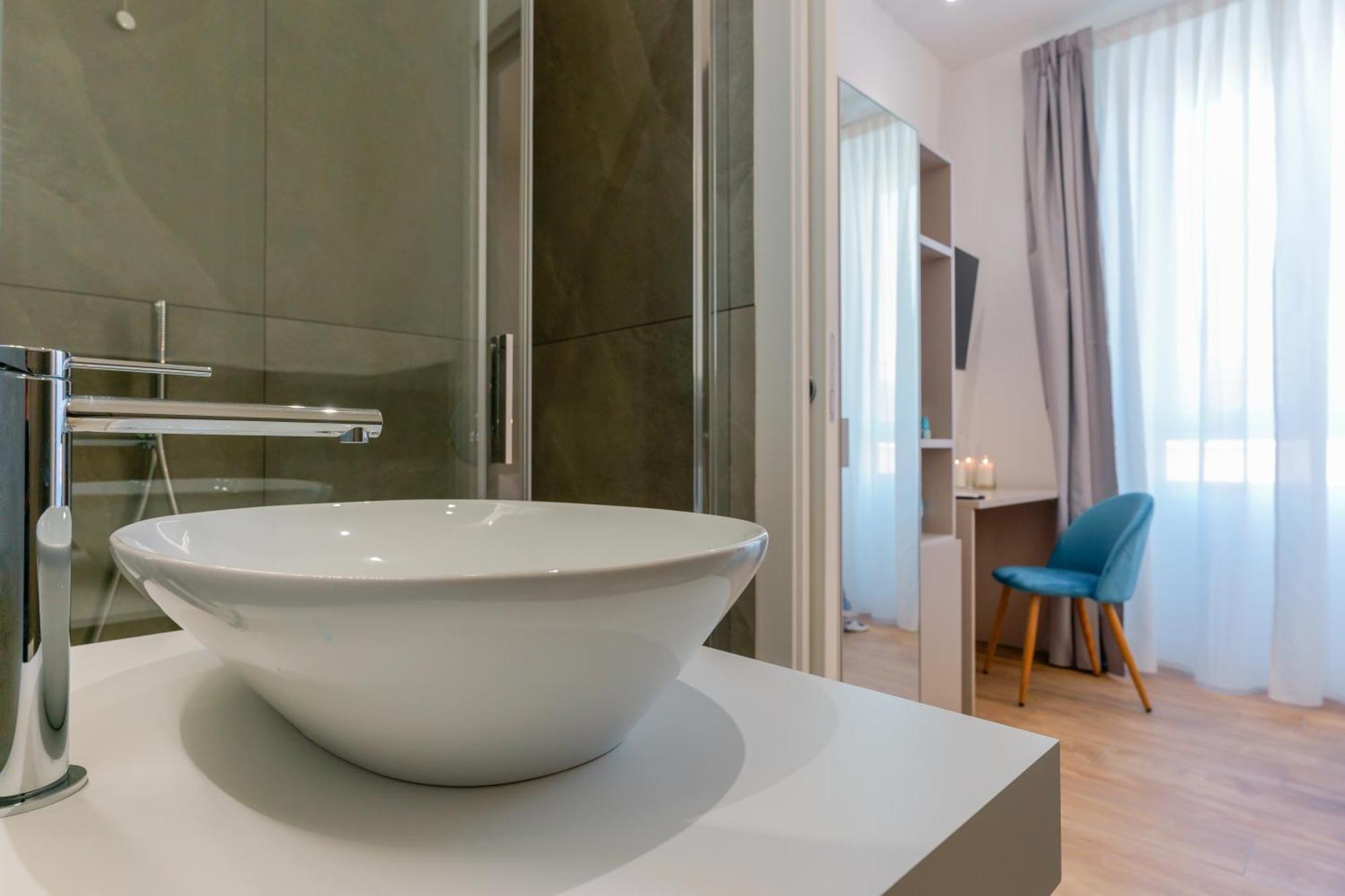 Aqua Comfort Rooms - Eja Sardinia Cagliari Bagian luar foto