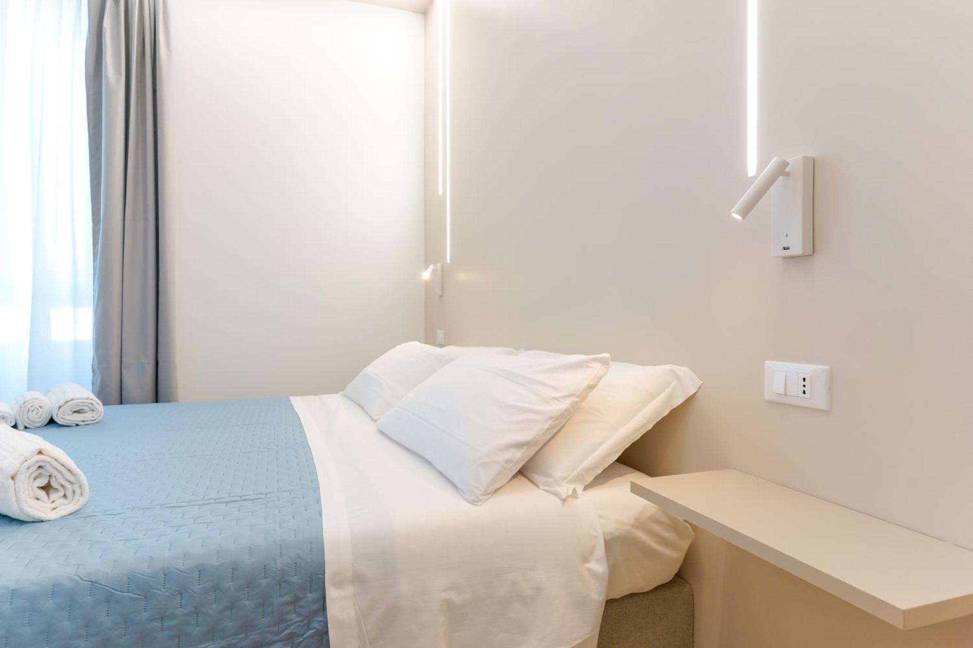 Aqua Comfort Rooms - Eja Sardinia Cagliari Bagian luar foto